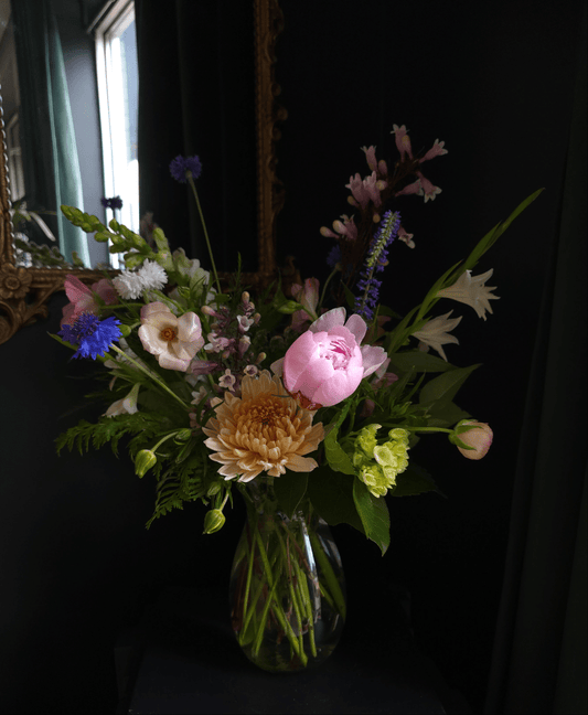 Garden Classic Arrangement - Grow & Bloom Co.