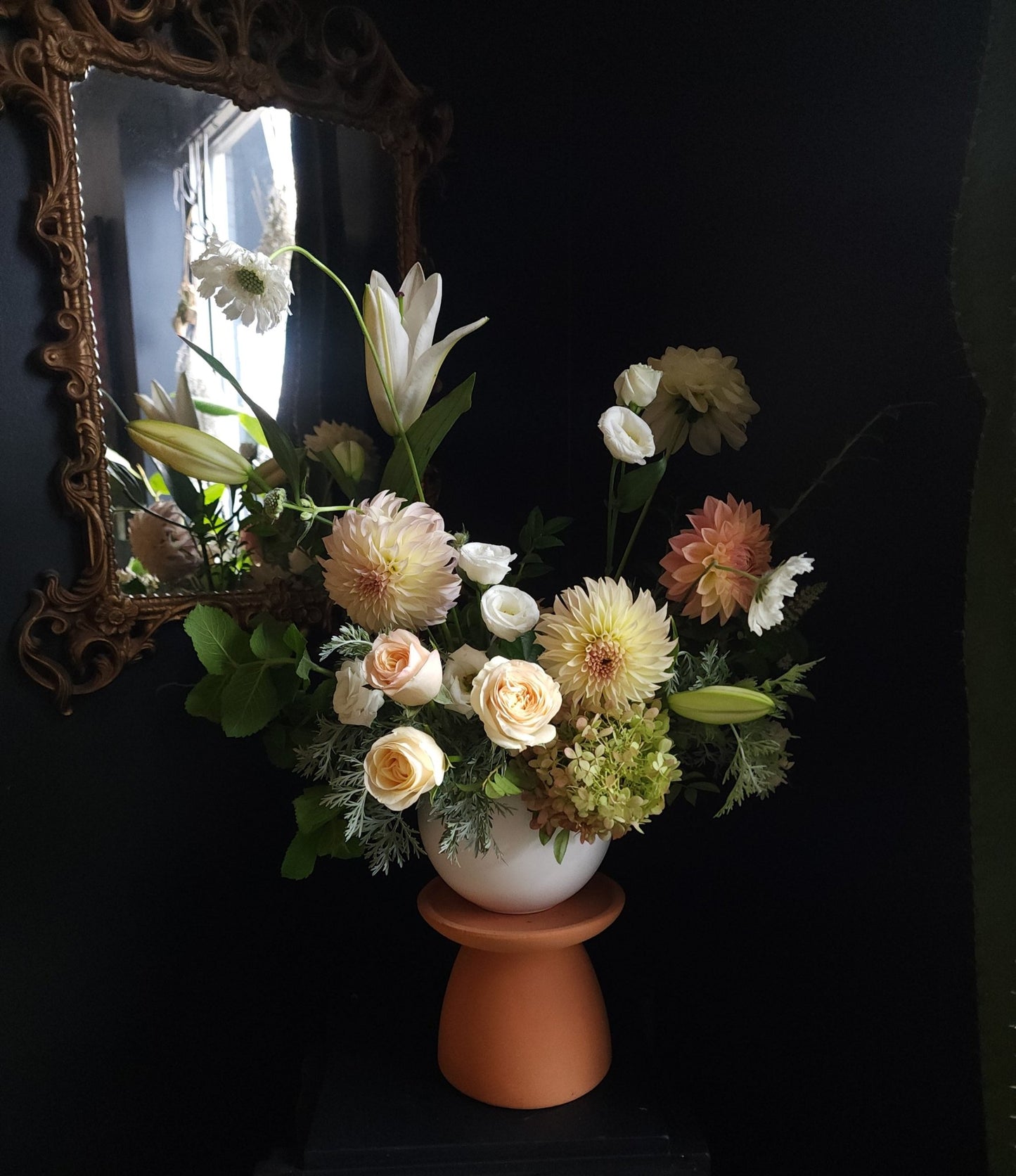 Florist Choice Garden Arrangement - Grow & Bloom Co.