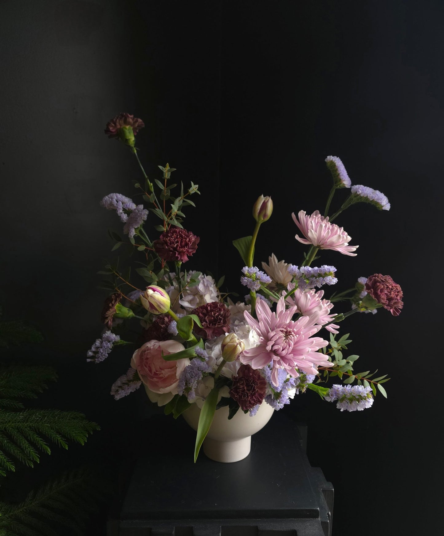 The Architect — Modern Structured Flower Arrangement in Vase - Grow & Bloom Co.